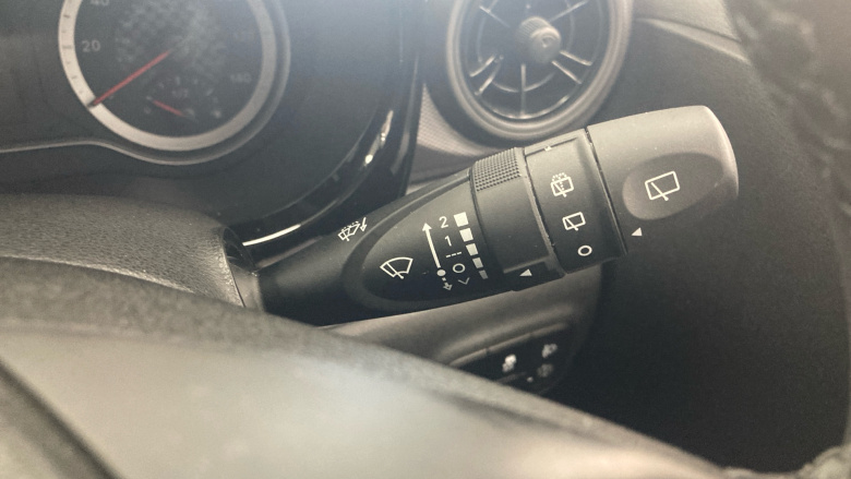 Hyundai i10 1.0 MPi SE Connect 5dr Petrol Hatchback